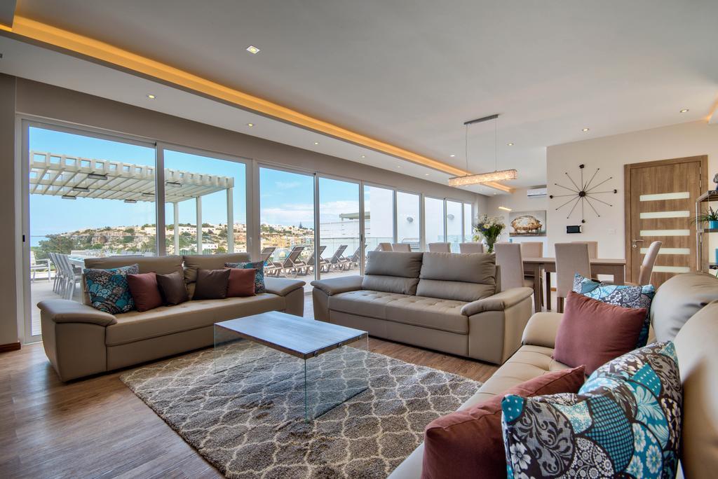 Villa Gaia - Sunset Views, Indoor Heated Pool, Sauna And Games Room Mellieħa Exteriör bild