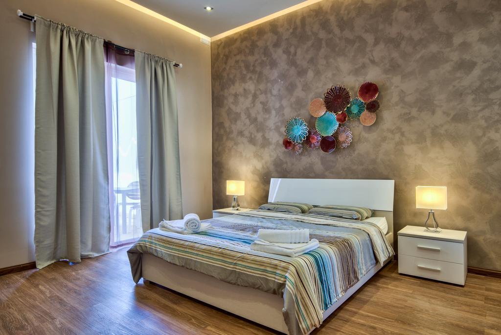 Villa Gaia - Sunset Views, Indoor Heated Pool, Sauna And Games Room Mellieħa Exteriör bild