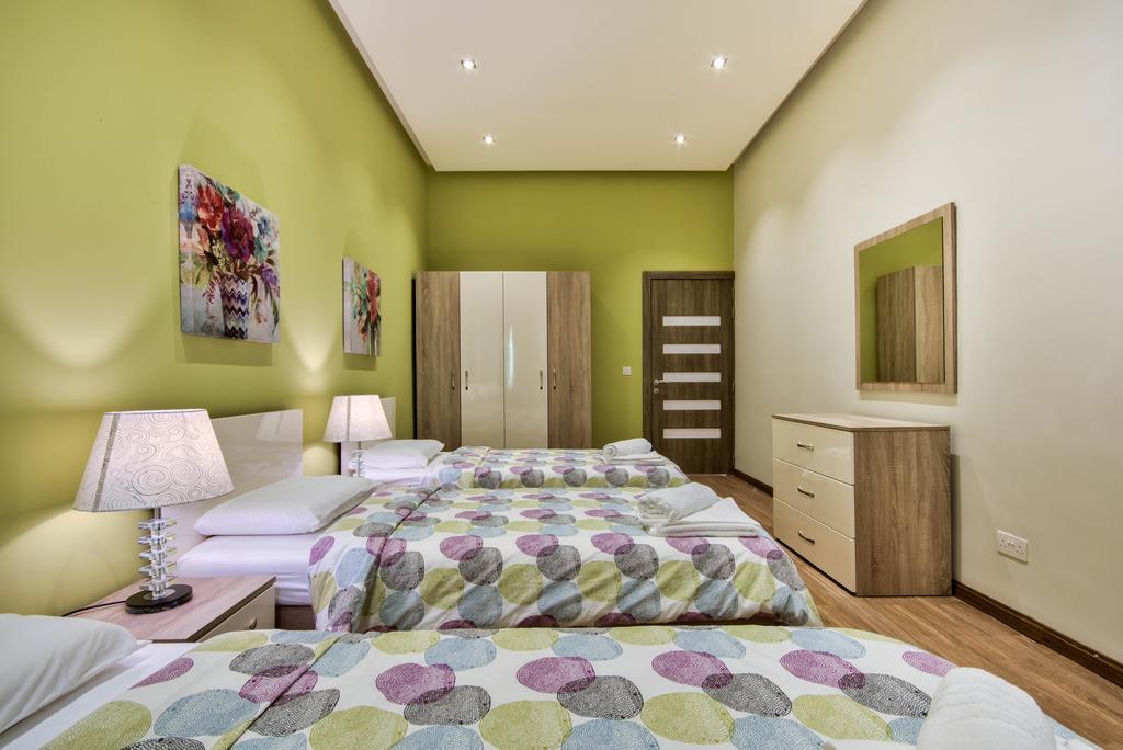 Villa Gaia - Sunset Views, Indoor Heated Pool, Sauna And Games Room Mellieħa Exteriör bild
